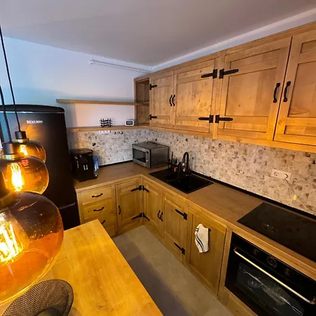 Cozy Two Bedroom Apartment Cluj-Napoca Exterior foto
