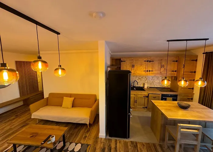 Cozy Two Bedroom Apartment