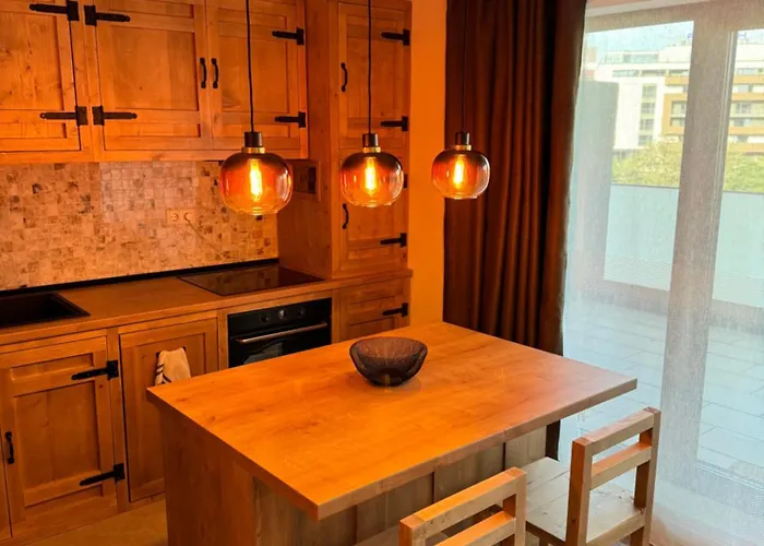 Cozy Two Bedroom Apartment